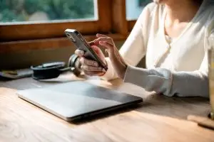 mobile internet laptop.jpg mobile internet laptop.jpg